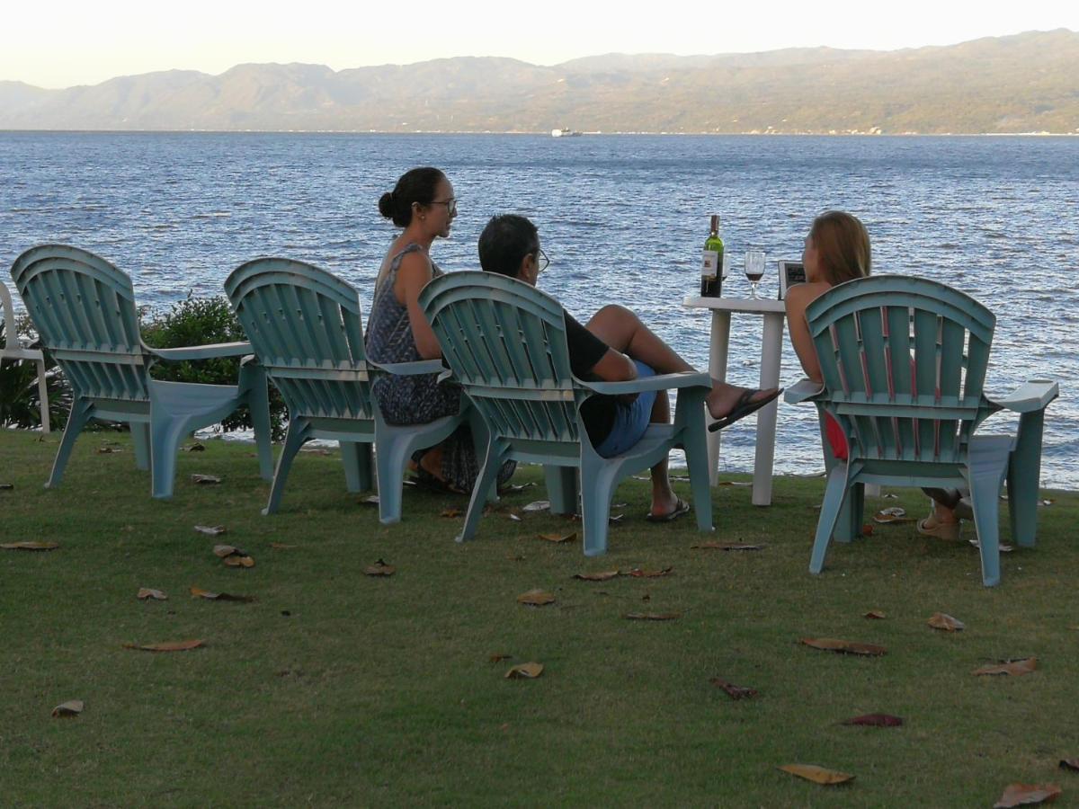 Wuthering Heights Bed & Breakfast By The Sea Dumaguete City Zewnętrze zdjęcie
