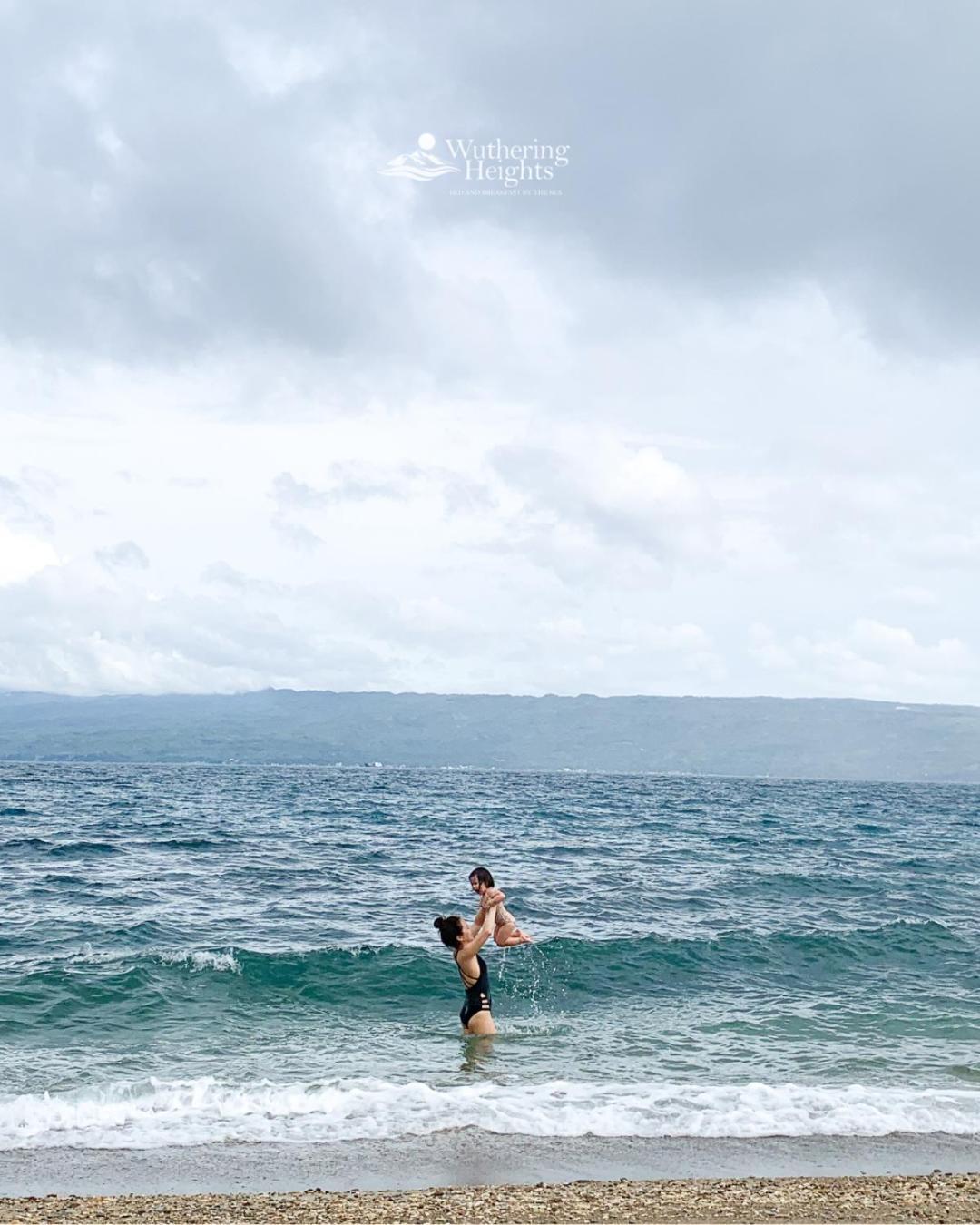 Wuthering Heights Bed & Breakfast By The Sea Dumaguete City Zewnętrze zdjęcie
