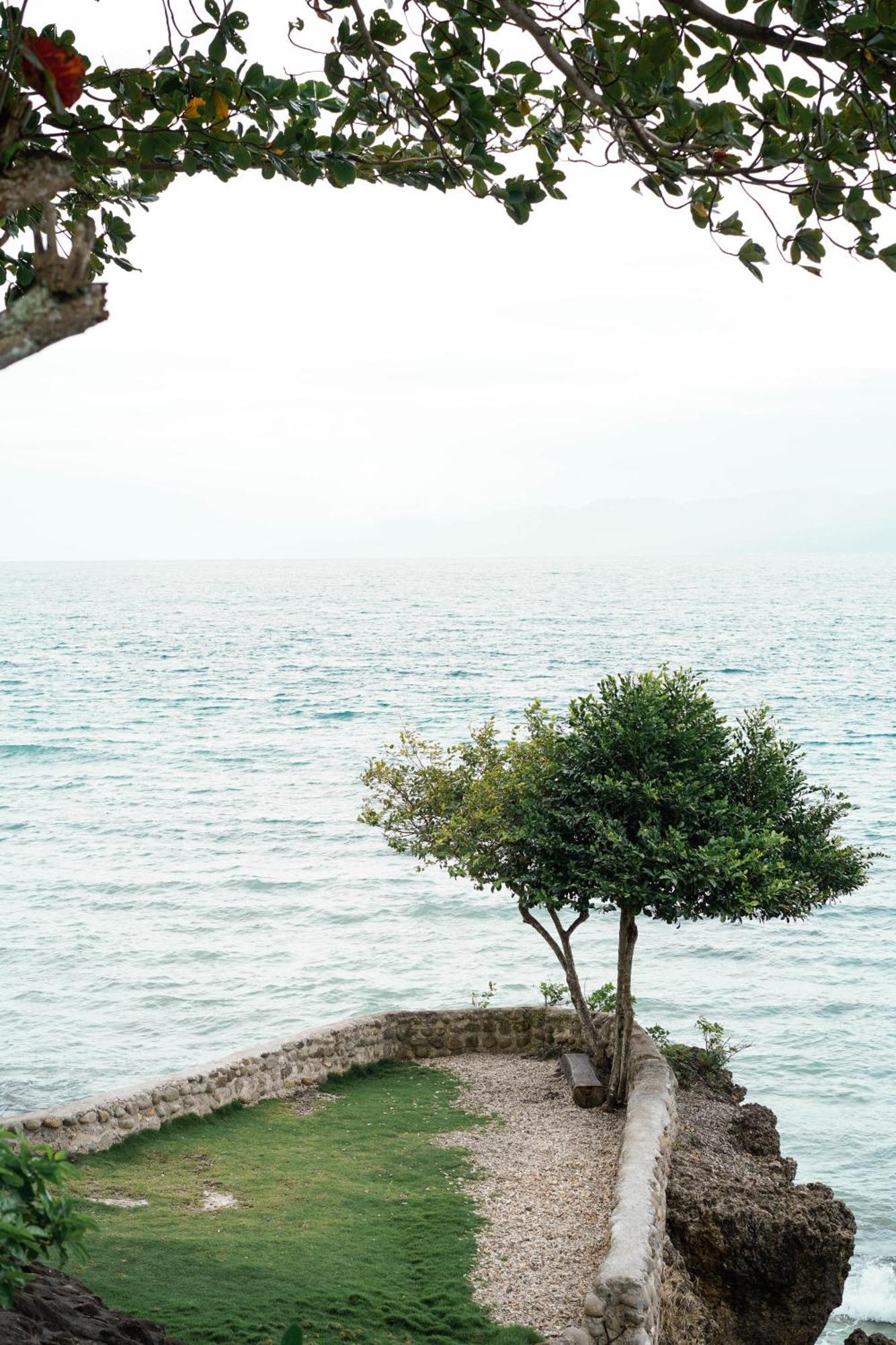 Wuthering Heights Bed & Breakfast By The Sea Dumaguete City Zewnętrze zdjęcie